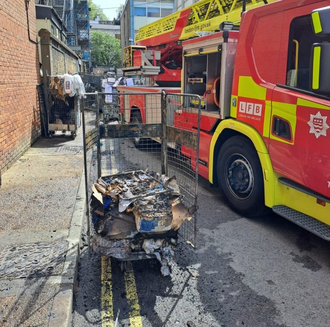 London Fire Brigade @LondonFire The fire in #Paddington within a hospital building is now under control. Around 70 members of staff and patients were evacuated as a precaution, no injuries were reported