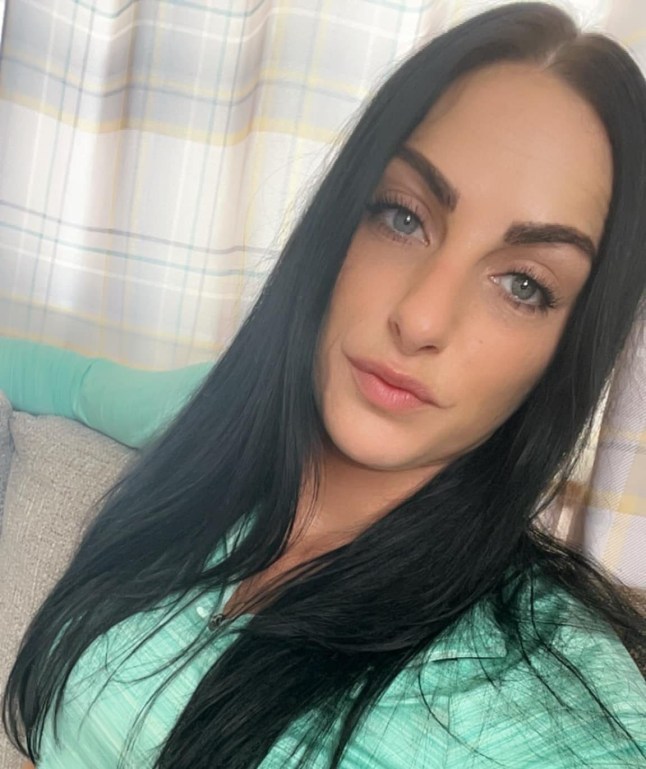 Taken without permission - please legal https://www.facebook.com/sianaleisha.bullock.9/photos